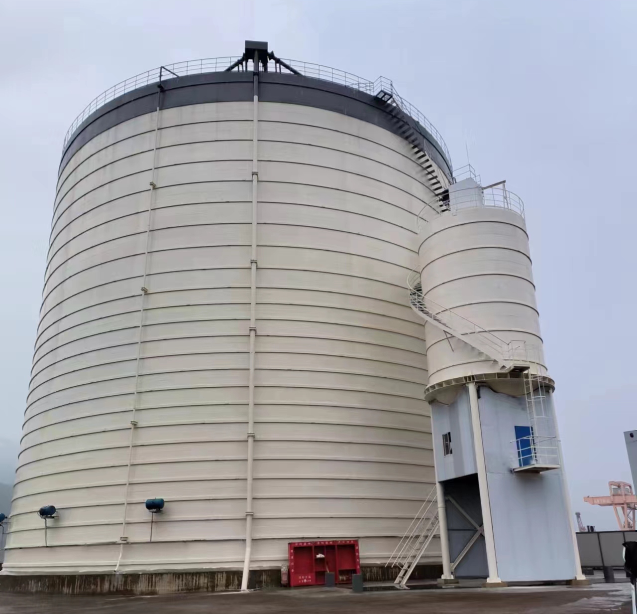 驿城10万吨水泥钢板库